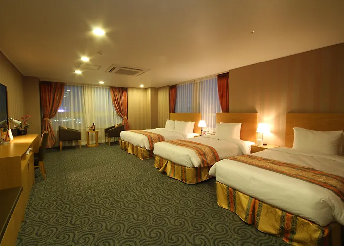 Atrium Jongno Hotel 3*