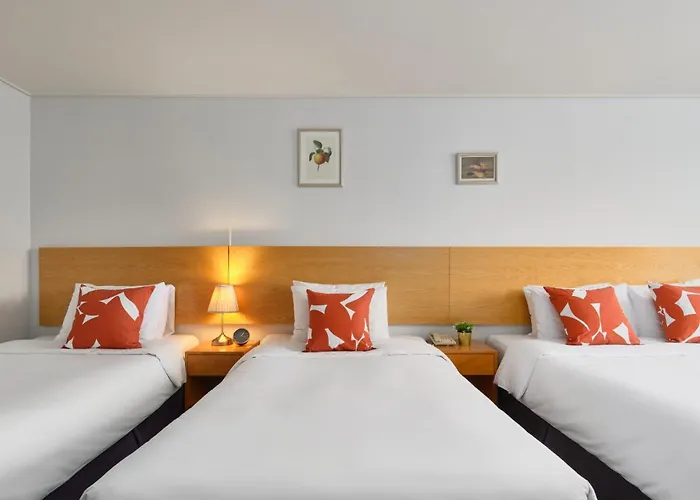 Atrium Jongno Hotel 3*