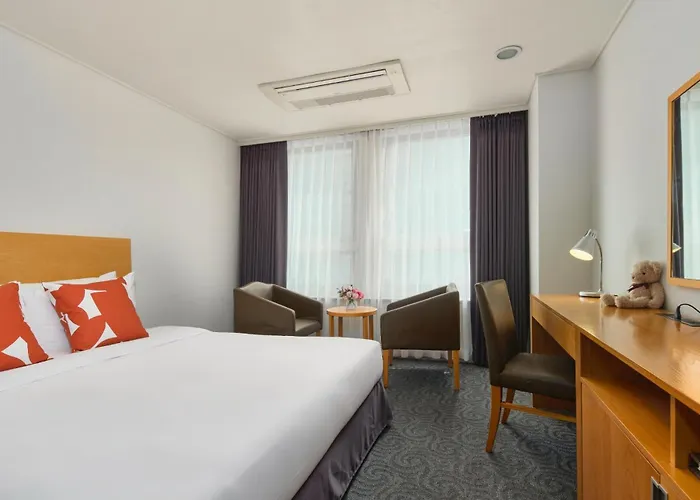 Atrium Jongno Hotel 3*