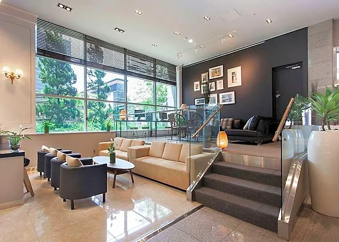 Atrium Jongno Hotel 3*