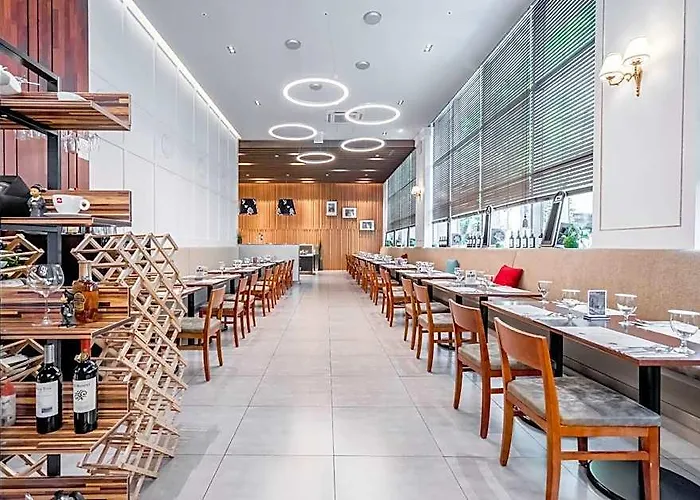 Atrium Jongno Hotel 3*